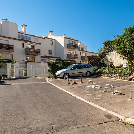 Balcon 2 Personnes La Desirade Cap D'agde דירה אגדה